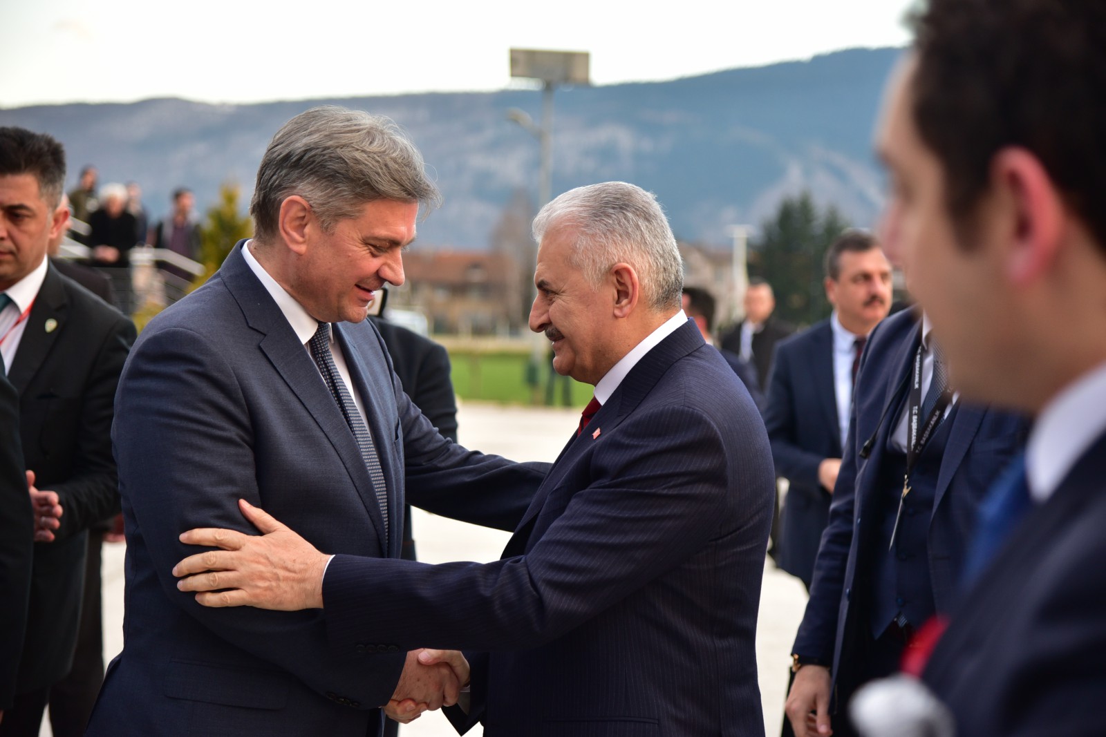 Türkiye Cumhuriyeti Başbakanı sayın Binali Yıldırım, Üniversitemize düzenlenen ziyaret programında akademisyen ve öğrencilerle bir araya geldi